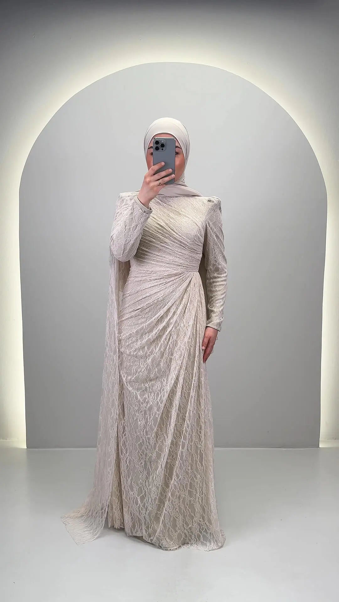 Mireya kvällsklänning beige