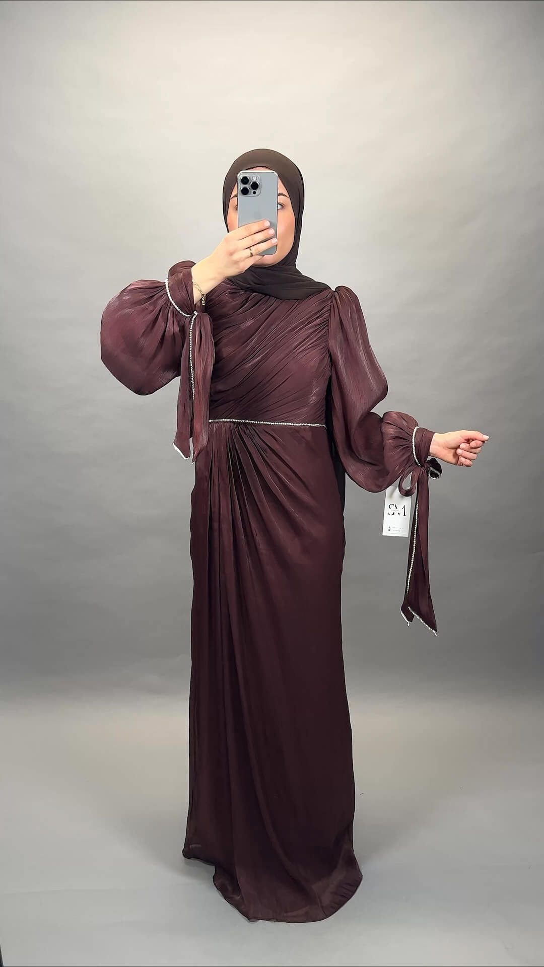 Finay aftonklänning brun