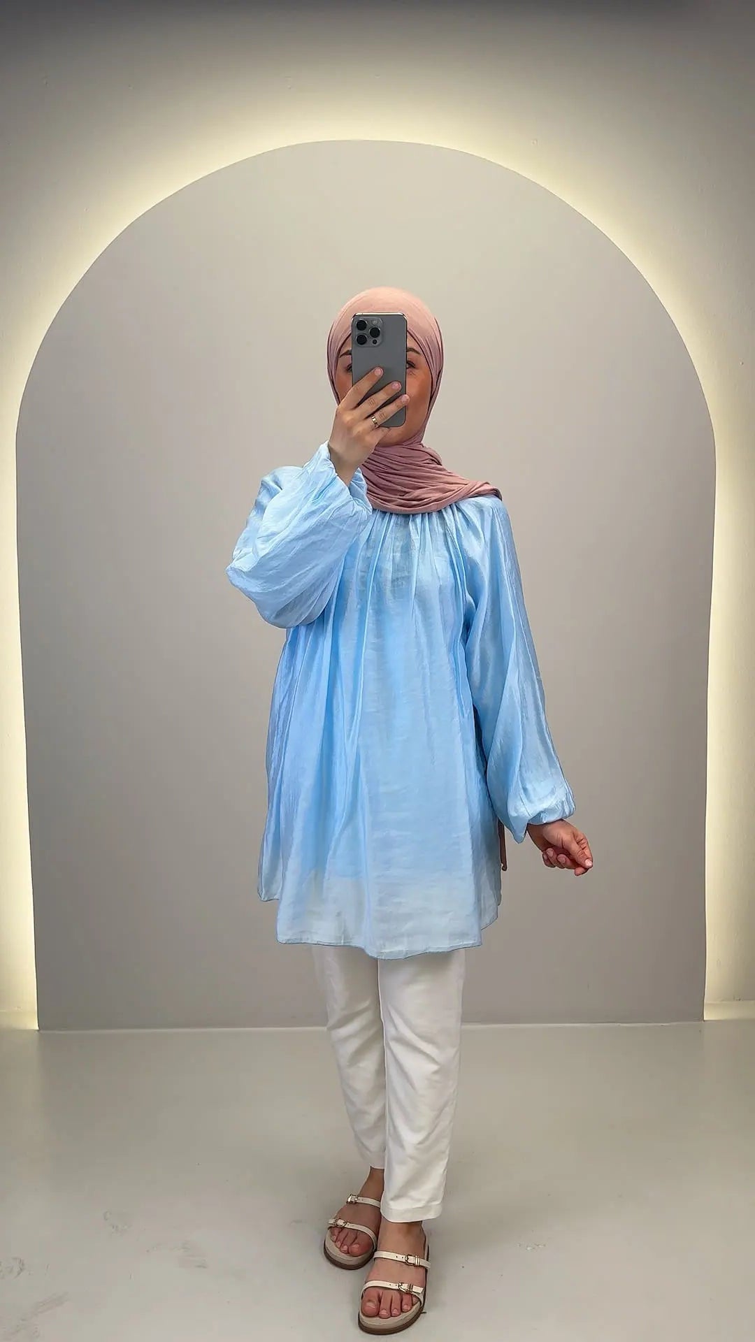 Lavinaa Topp