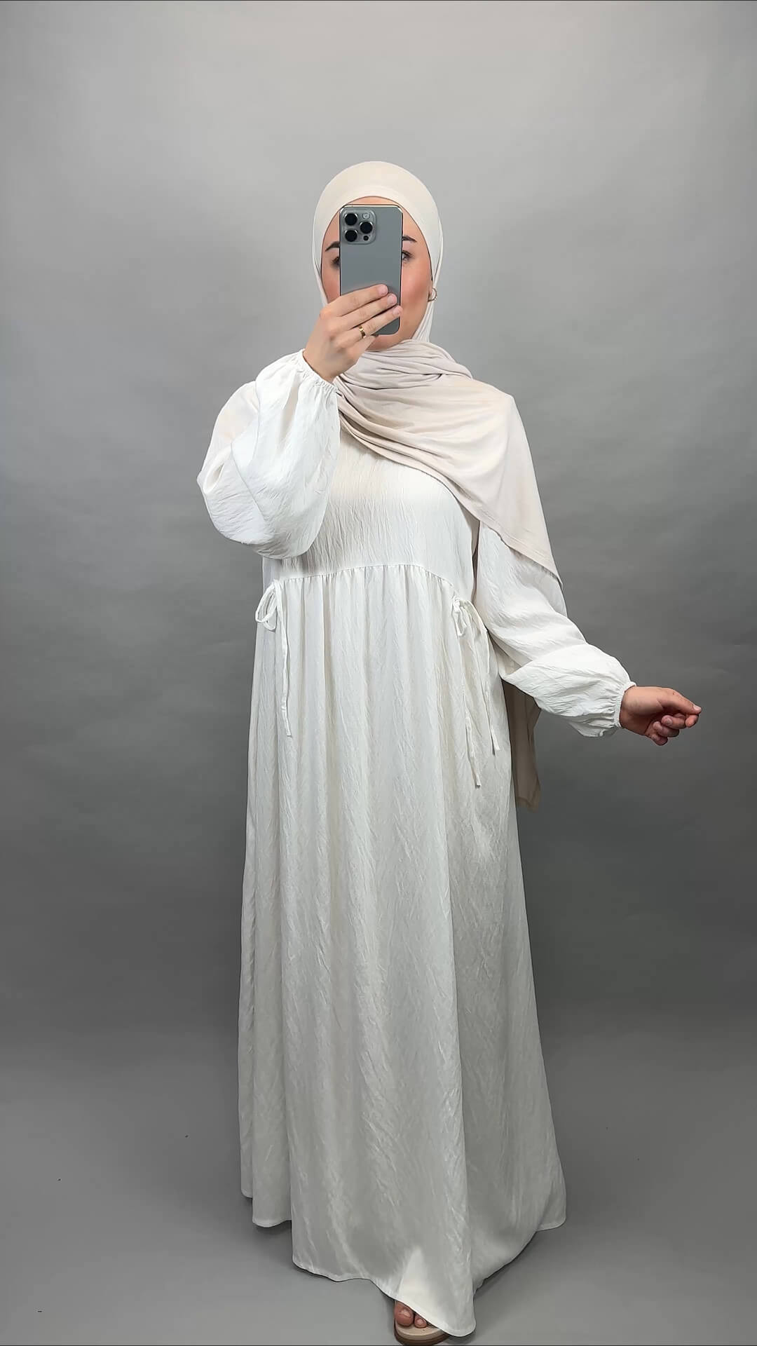 Hirasu Kleid Weiß