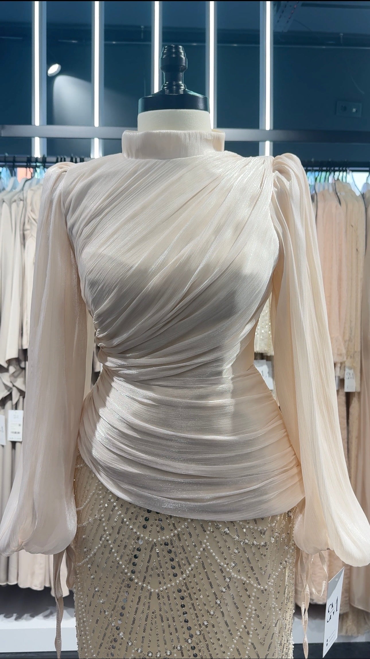 Dian aftonklänning beige