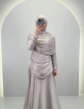 Liyan kvällsklänning beige