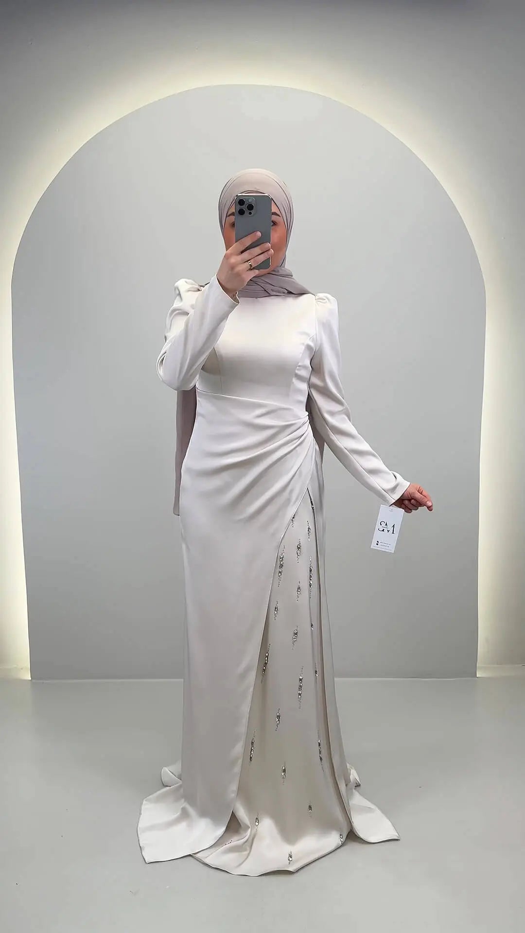 Nalea aftonklänning beige